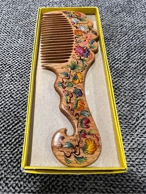 Ukrainian 🇺🇦 Hand-Painted Wooden Comb with Floral Motif